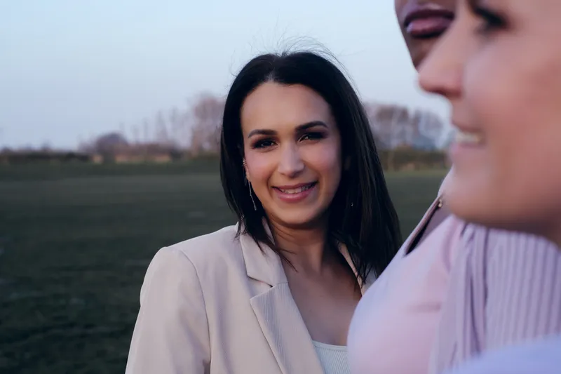 warm in de betrekking, duidelijk op de inhoud.